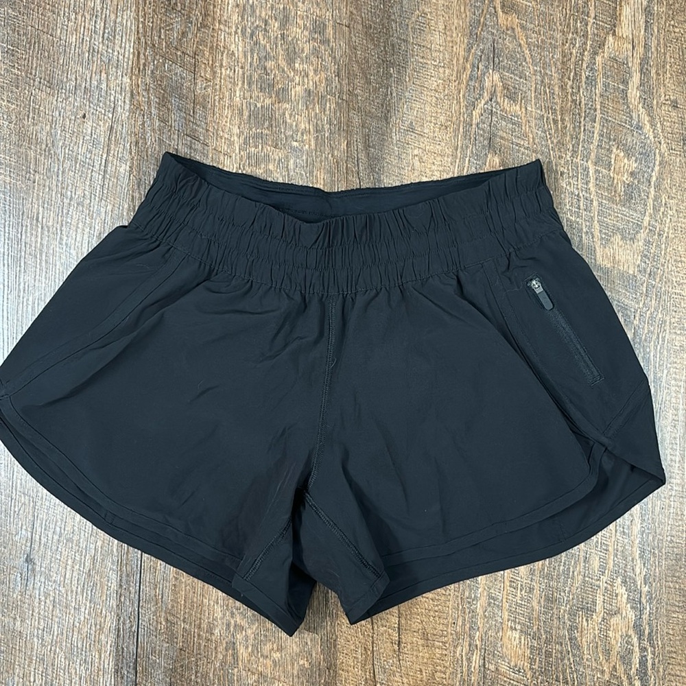 Iululemon workout shorts